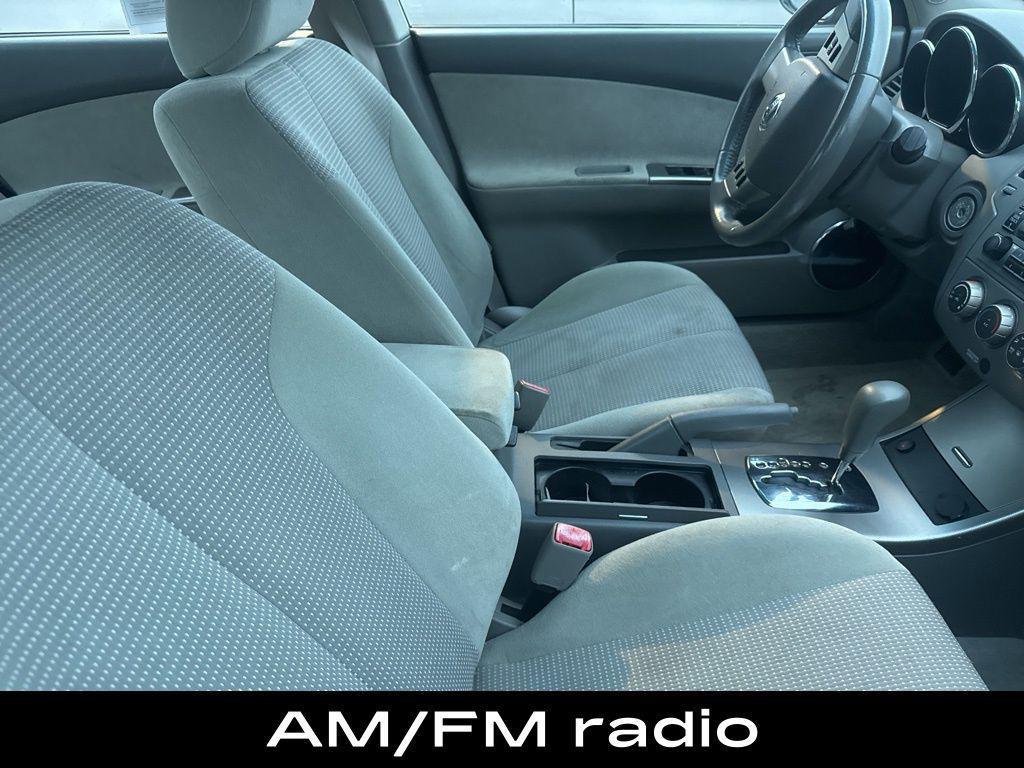 used 2006 Nissan Altima car, priced at $2,500