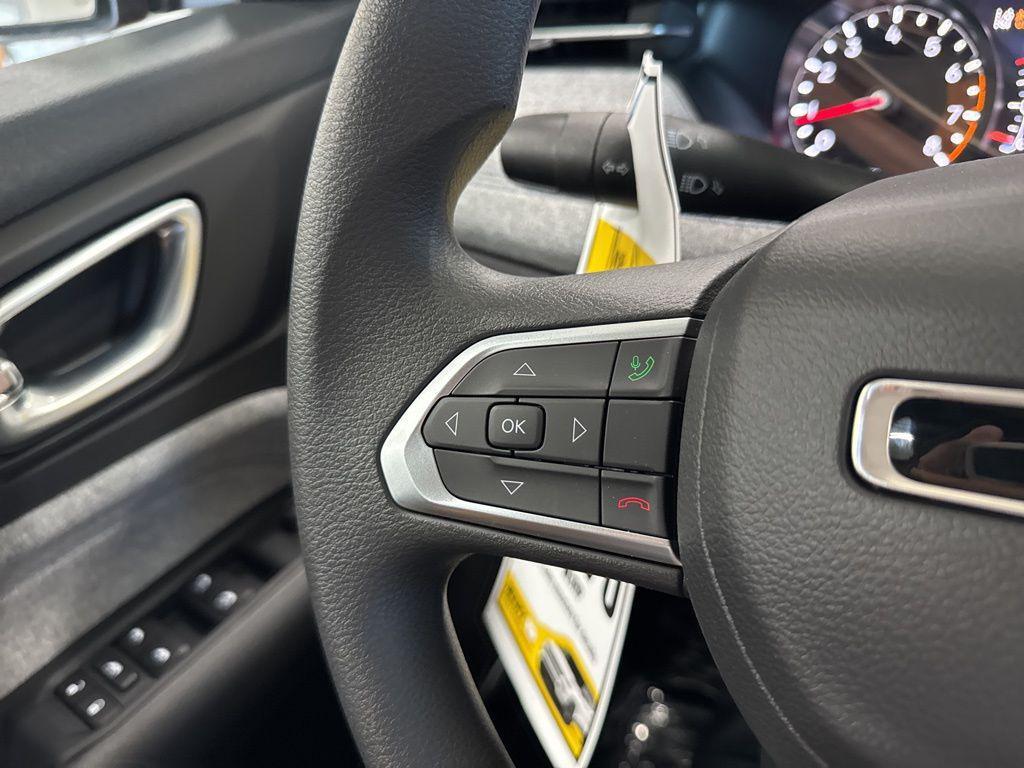 new 2025 Jeep Compass car, priced at $27,000