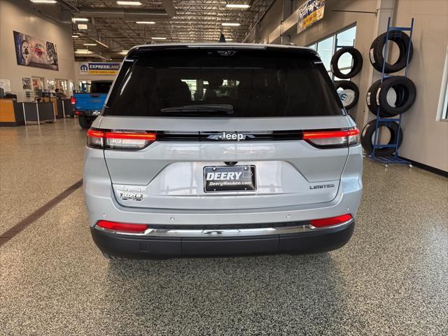 new 2024 Jeep Grand Cherokee car, priced at $49,047