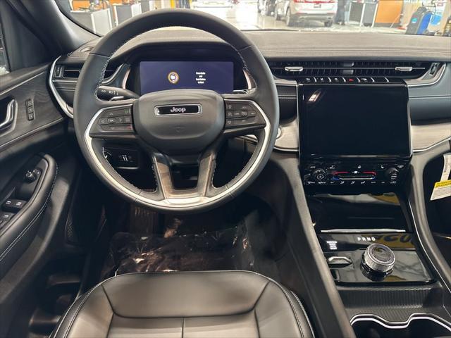 new 2025 Jeep Grand Cherokee car, priced at $44,470