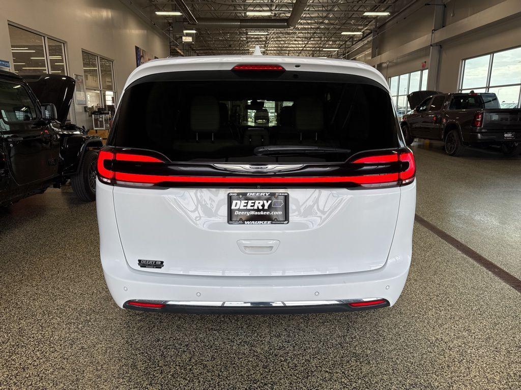 used 2021 Chrysler Pacifica car, priced at $19,500
