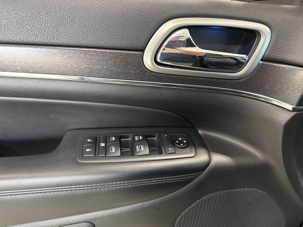 used 2018 Jeep Grand Cherokee car, priced at $15,539