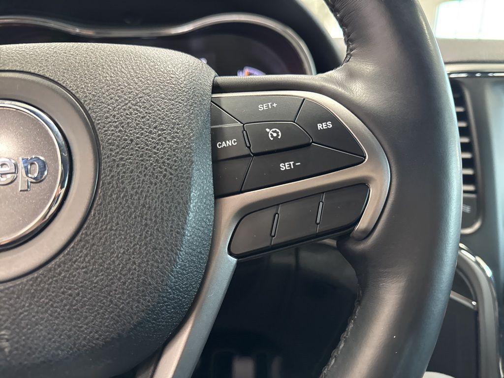 used 2018 Jeep Grand Cherokee car, priced at $15,539