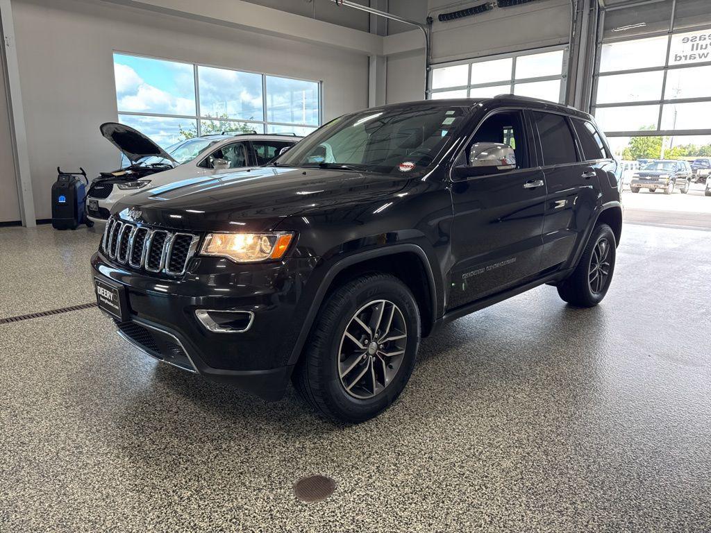 used 2018 Jeep Grand Cherokee car, priced at $15,539