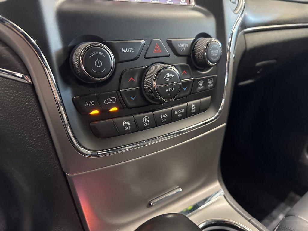used 2018 Jeep Grand Cherokee car, priced at $15,539