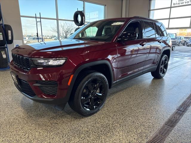 new 2025 Jeep Grand Cherokee car, priced at $40,412