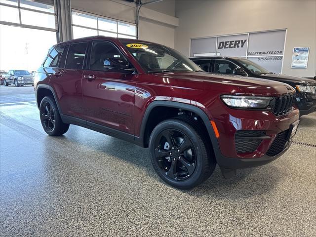 new 2025 Jeep Grand Cherokee car, priced at $40,412