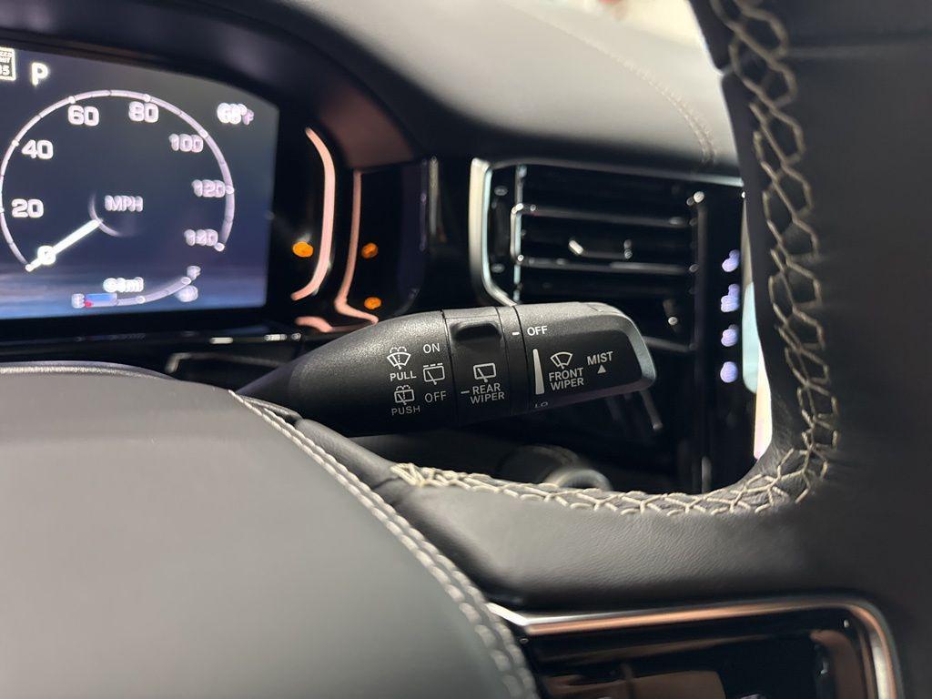 new 2025 Jeep Grand Wagoneer car, priced at $93,085