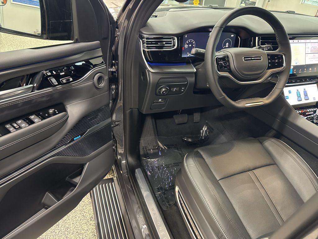 new 2025 Jeep Grand Wagoneer car, priced at $93,085