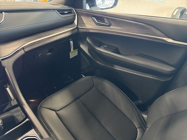 new 2025 Jeep Grand Cherokee L car, priced at $47,416