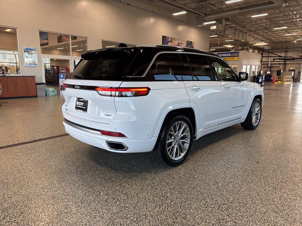 used 2022 Jeep Grand Cherokee car, priced at $36,500