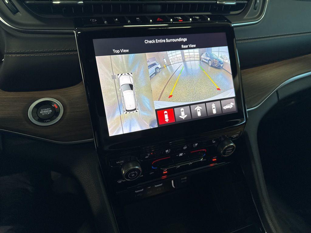 used 2022 Jeep Grand Cherokee car, priced at $36,500