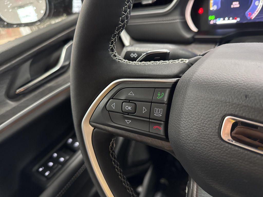 new 2025 Jeep Grand Cherokee L car, priced at $46,702