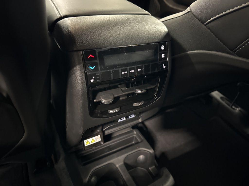 new 2025 Jeep Grand Cherokee L car, priced at $46,702