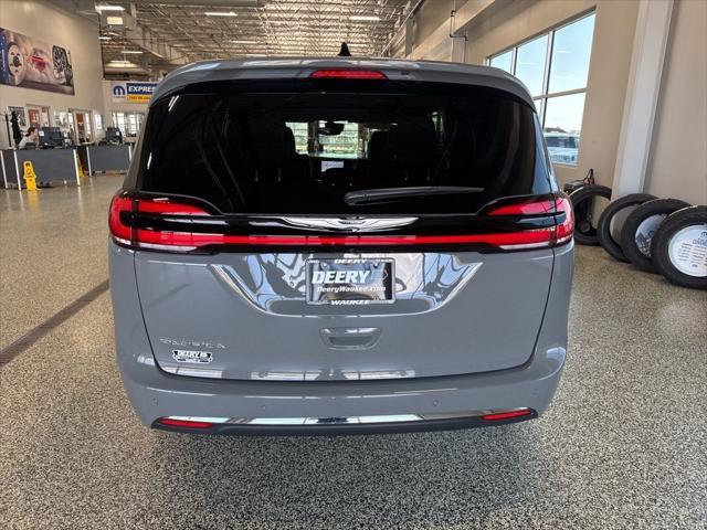 new 2025 Chrysler Pacifica car, priced at $40,720