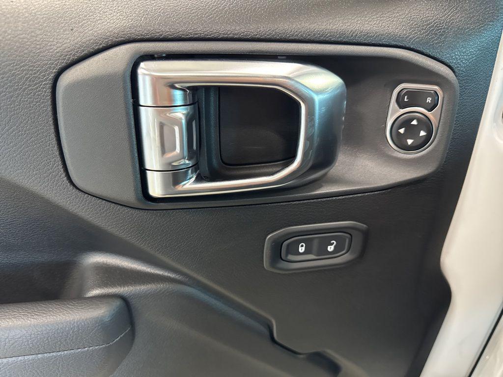 new 2025 Jeep Gladiator car, priced at $46,441