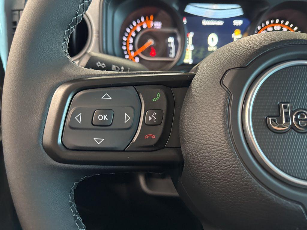 new 2025 Jeep Gladiator car, priced at $46,441