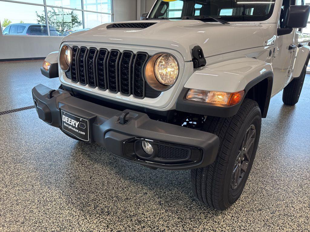 new 2025 Jeep Gladiator car, priced at $46,441