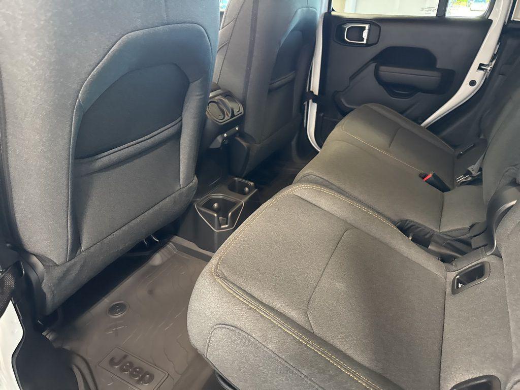 new 2025 Jeep Gladiator car, priced at $46,441
