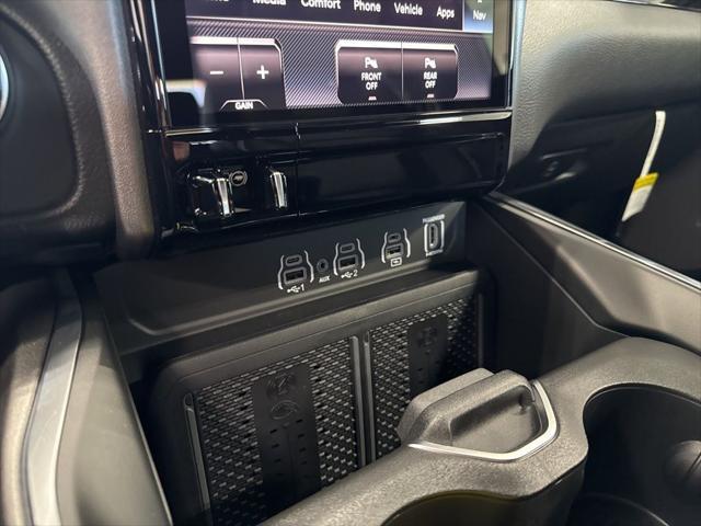 new 2025 Ram 1500 car, priced at $75,065