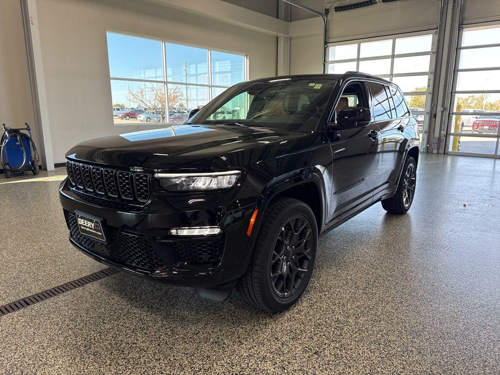 new 2025 Jeep Grand Cherokee car, priced at $54,271