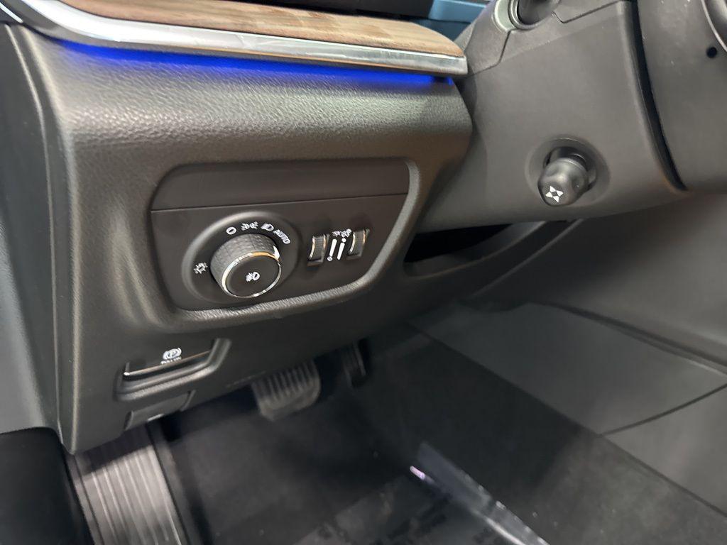 new 2025 Jeep Grand Cherokee car, priced at $54,271