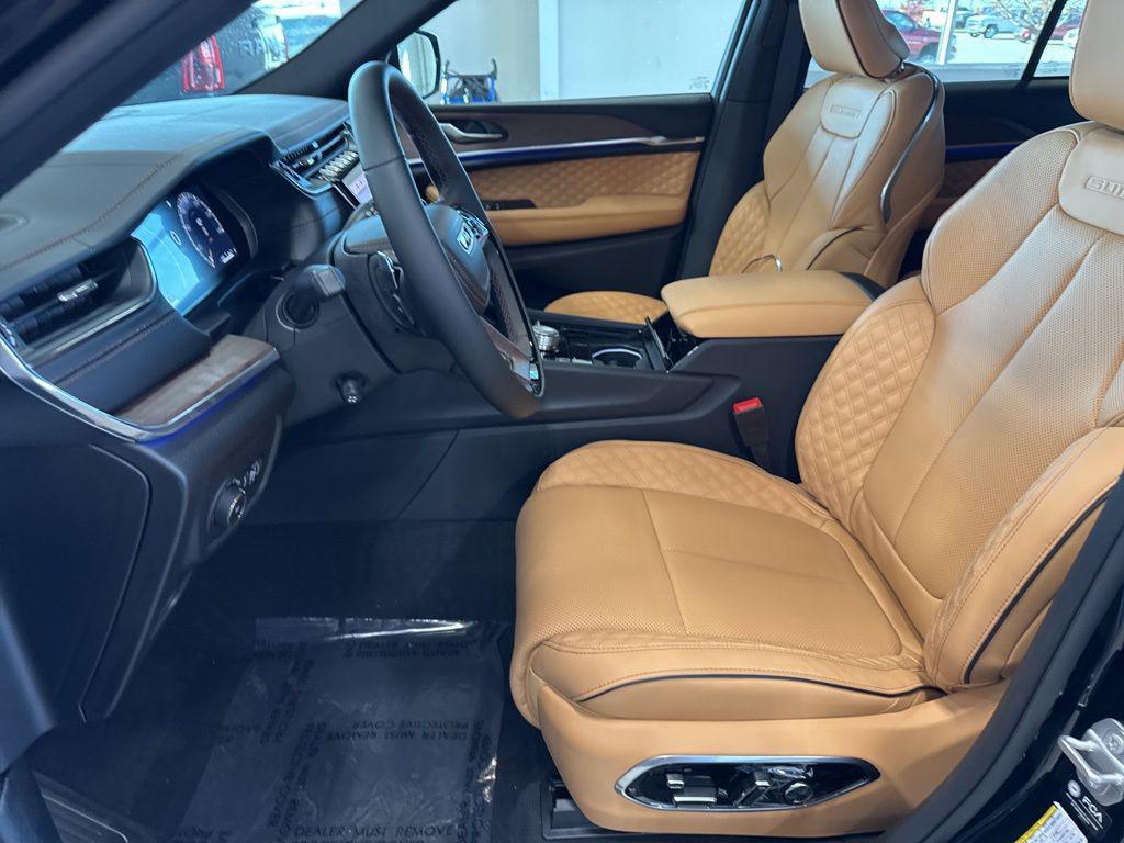 new 2025 Jeep Grand Cherokee car, priced at $54,271