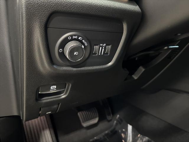 new 2025 Jeep Grand Cherokee L car, priced at $47,056