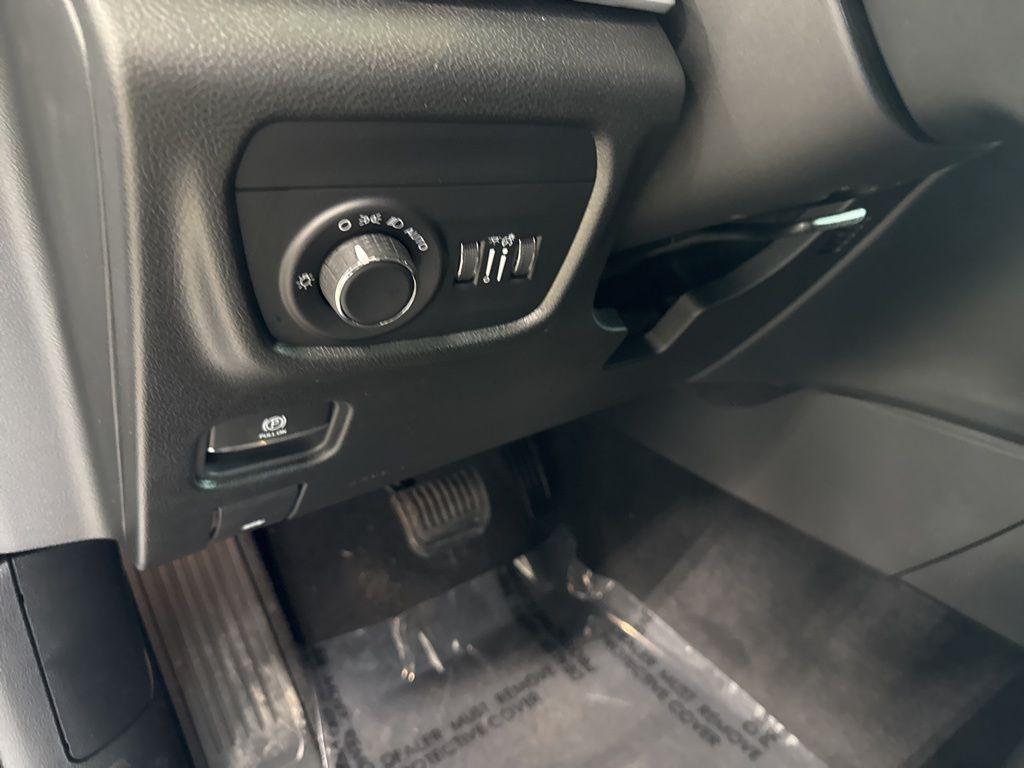 new 2025 Jeep Grand Cherokee L car, priced at $41,360