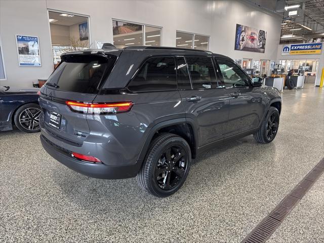 new 2025 Jeep Grand Cherokee car, priced at $44,756