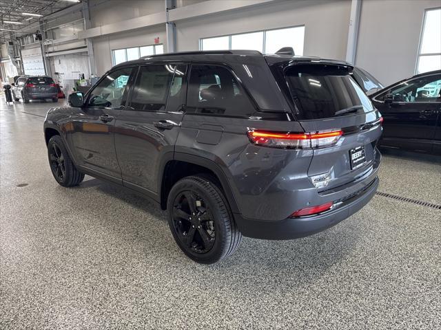 new 2025 Jeep Grand Cherokee car, priced at $44,756