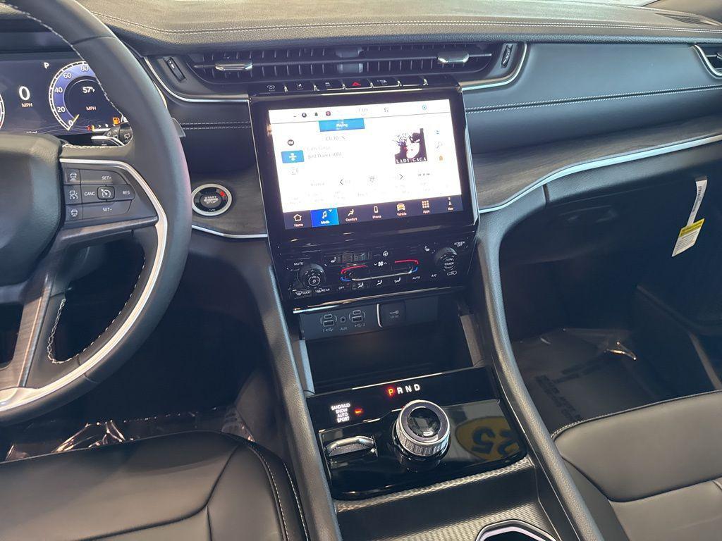 new 2025 Jeep Grand Cherokee L car, priced at $46,166