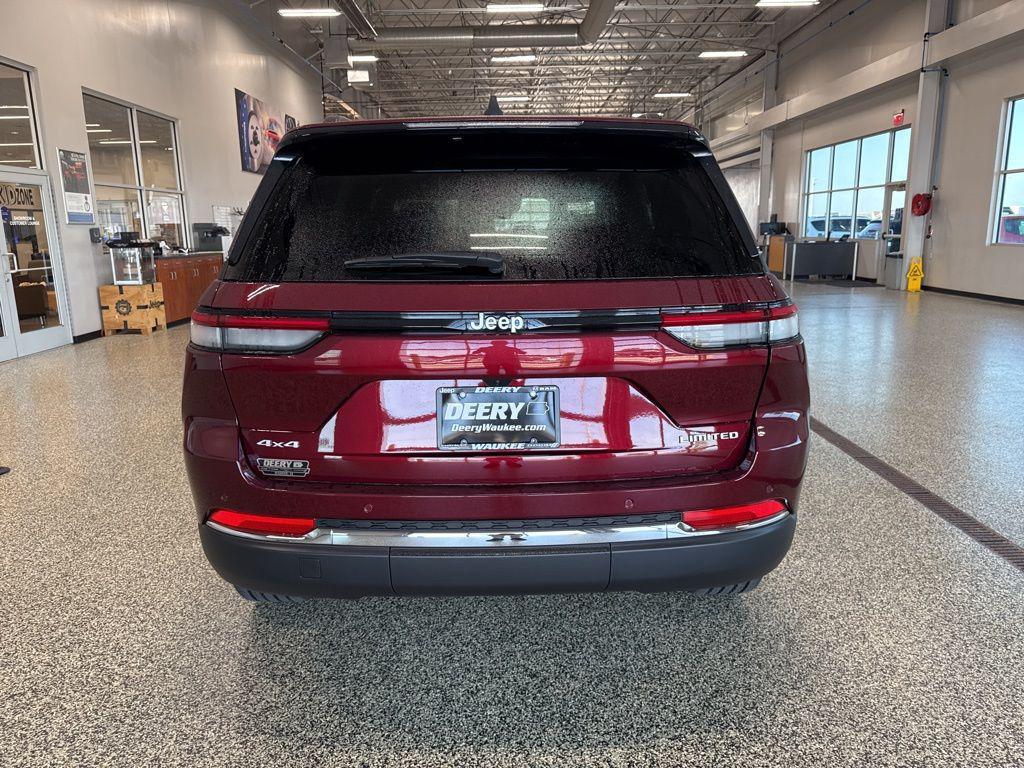 new 2025 Jeep Grand Cherokee car, priced at $44,616