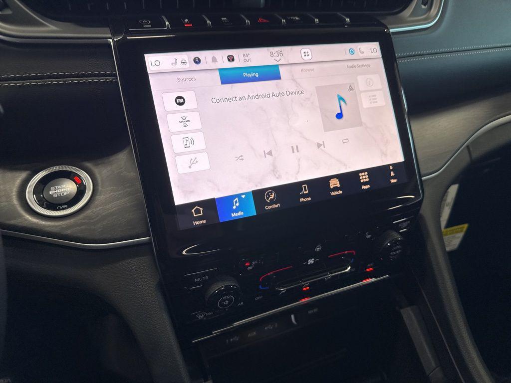 new 2025 Jeep Grand Cherokee car, priced at $44,616
