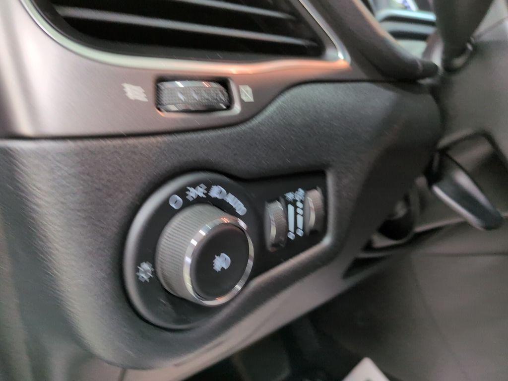 used 2021 Jeep Cherokee car, priced at $17,389