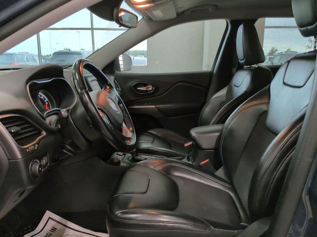 used 2021 Jeep Cherokee car, priced at $17,389