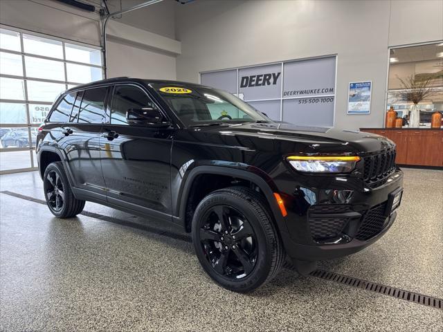 new 2025 Jeep Grand Cherokee car, priced at $40,361