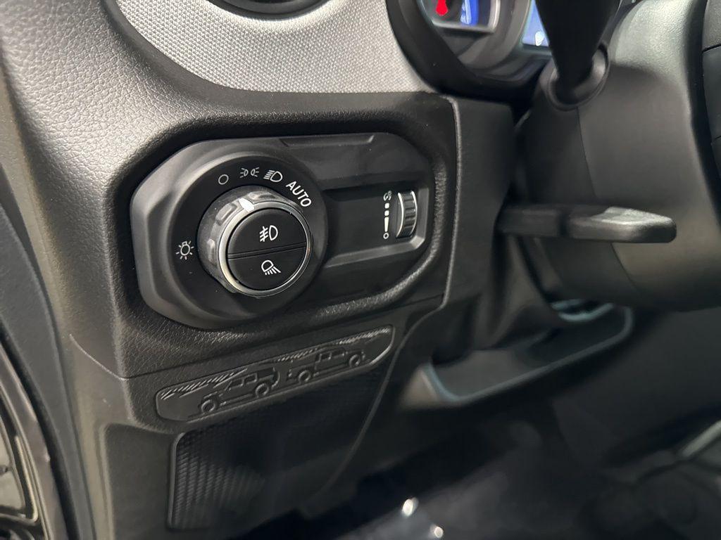 new 2025 Jeep Gladiator car, priced at $46,977