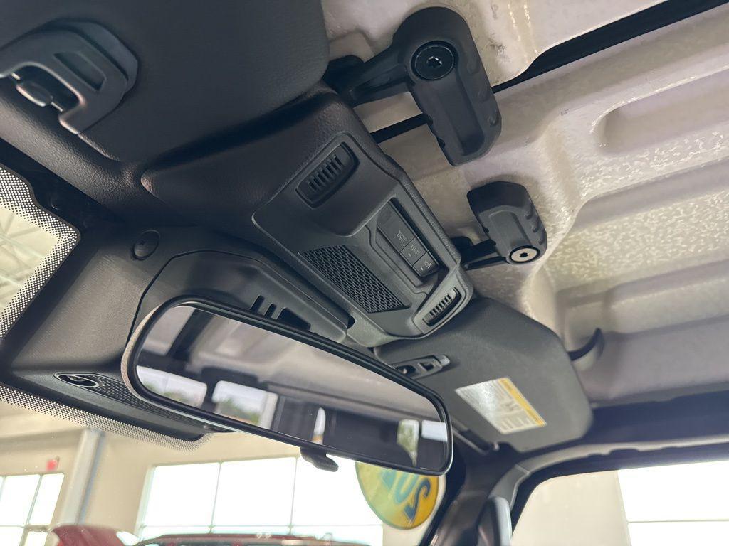 new 2025 Jeep Gladiator car, priced at $45,541