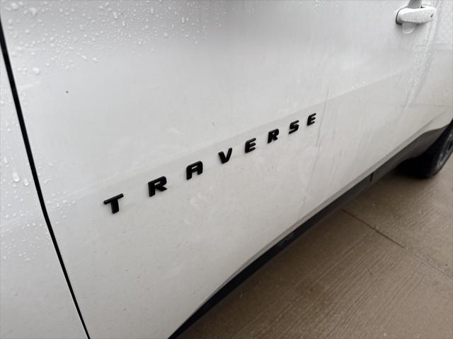 used 2021 Chevrolet Traverse car, priced at $22,933