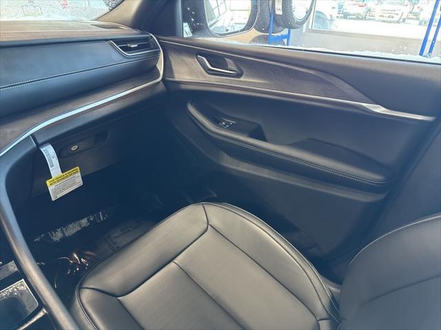 new 2025 Jeep Grand Cherokee L car, priced at $46,557