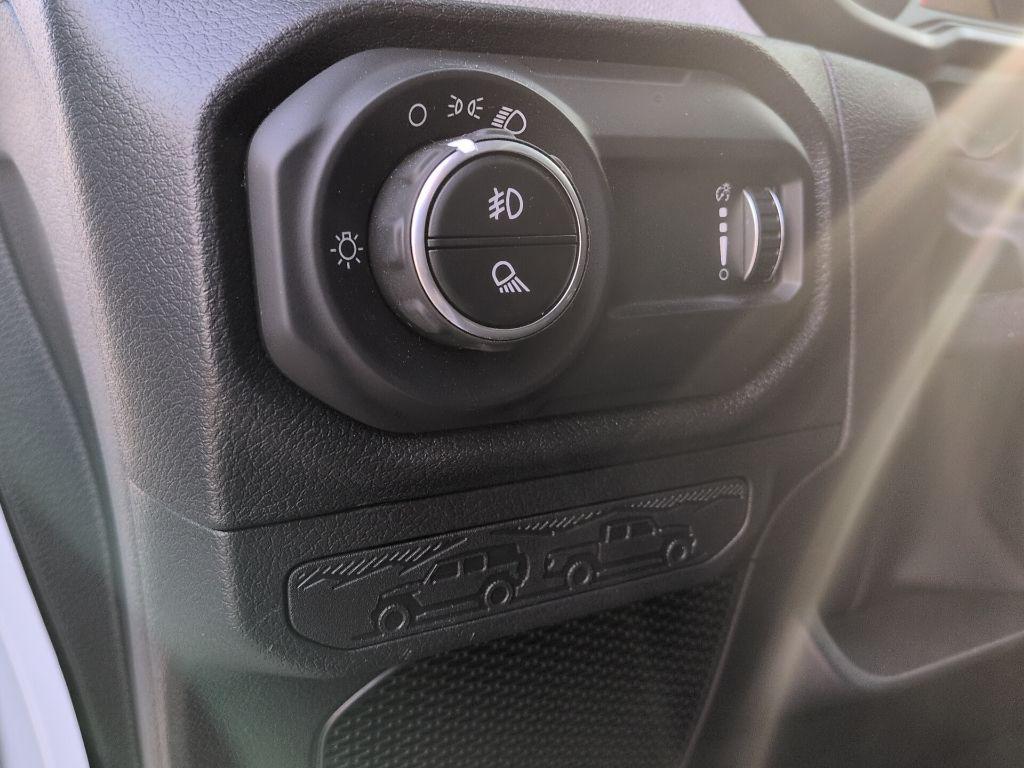 used 2024 Jeep Gladiator car, priced at $37,594