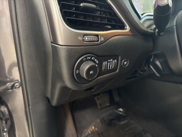 used 2019 Jeep Cherokee car, priced at $13,880
