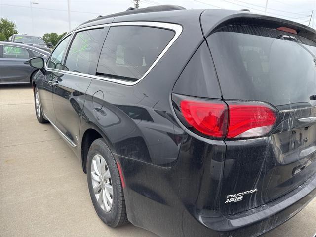 used 2017 Chrysler Pacifica car, priced at $9,870