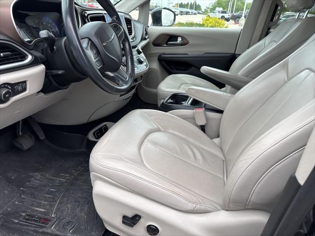 used 2017 Chrysler Pacifica car, priced at $9,870