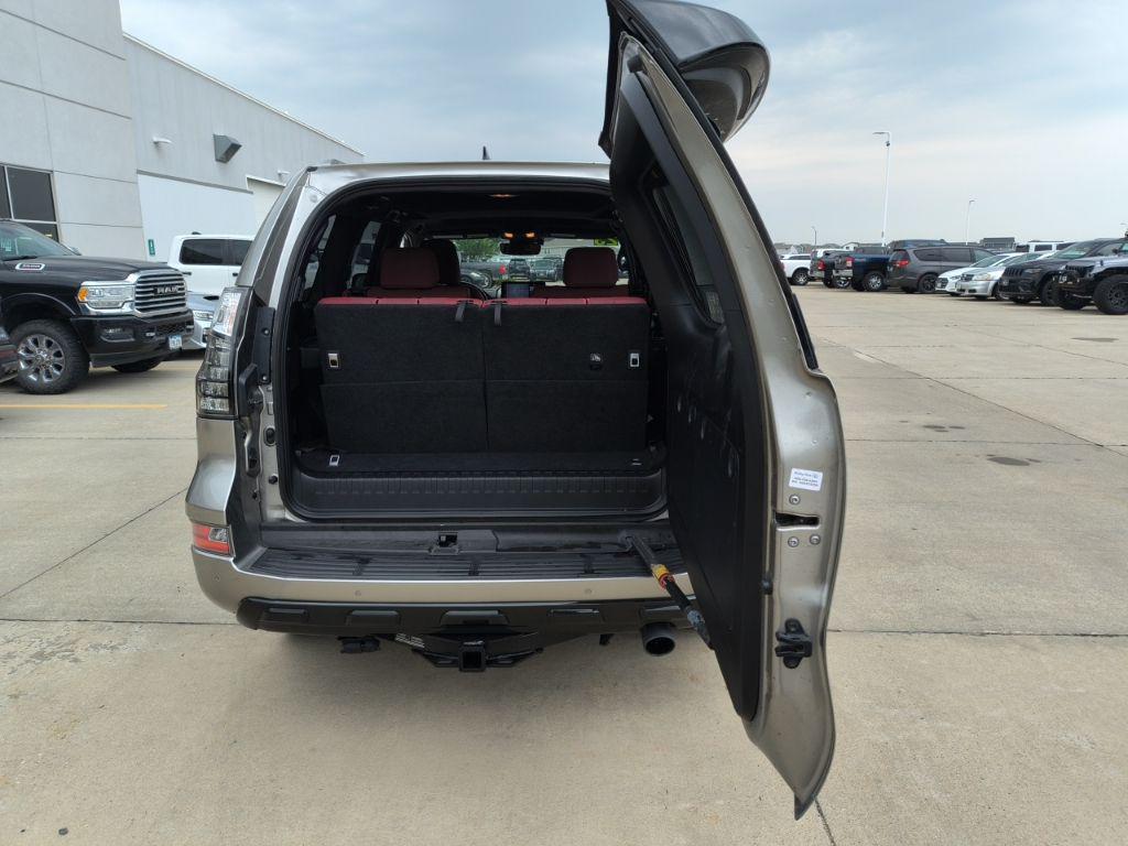 used 2023 Lexus GX 460 car, priced at $57,114