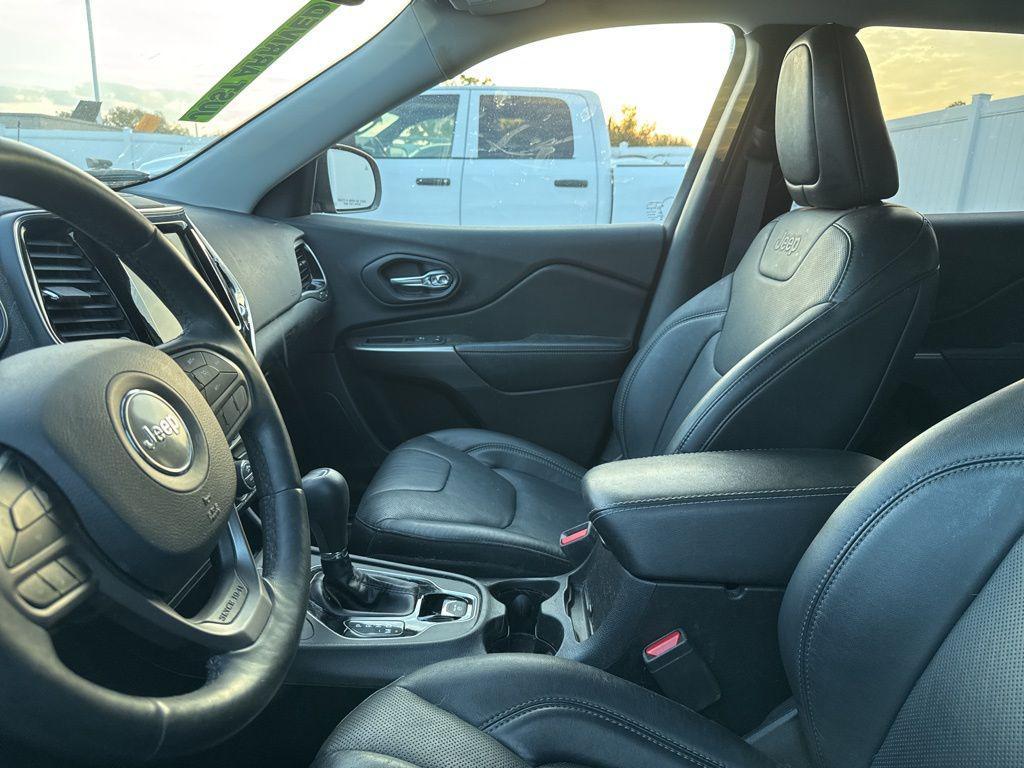 used 2019 Jeep Cherokee car, priced at $19,698