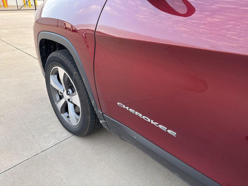 used 2019 Jeep Cherokee car, priced at $19,698