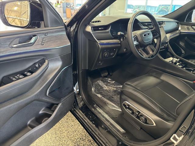 new 2024 Jeep Grand Cherokee car, priced at $64,999