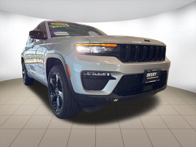 new 2025 Jeep Grand Cherokee car, priced at $40,893